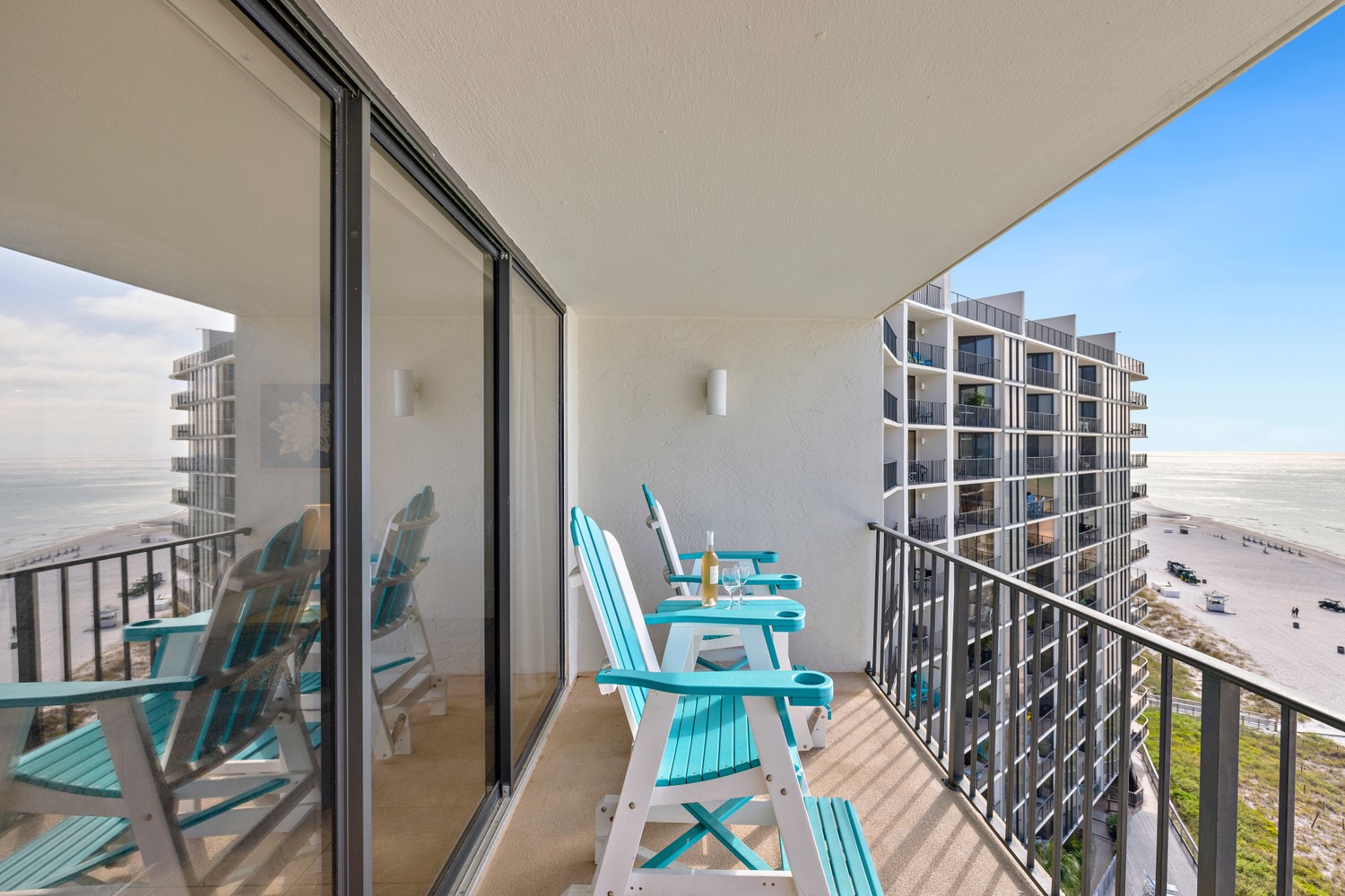 Curated visual reference: Priced Privately Owned Oceanfront Condos Reference: 2 2 Luxury Beachfront Condo Newly Remodeled Vacation Rentals By