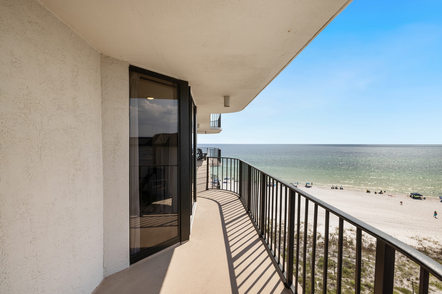 Blue Haven Luxurious Beachfront Condo With Huge Balcony Photo Inspiration