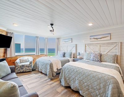 Beachfront Studio near Tootsie’s with Bunk Beds & Free Beach Chairs!