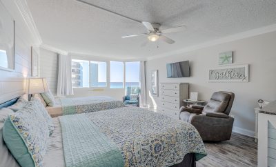 ✨Sunny Beachfront Studio with Stunning Views, free Chairs + walk to Tootsies!