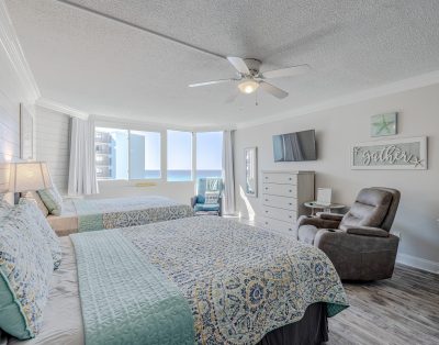 ✨Sunny Beachfront Studio with Stunning Views, free Chairs + walk to Tootsies!