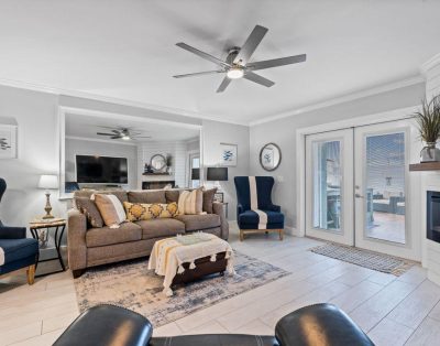 Wait n Sea: private heated pool and yard, steps to the beach